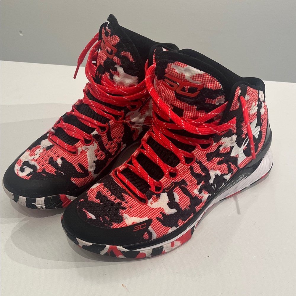 Under Armour Red and Black Women's Athletic Shoes